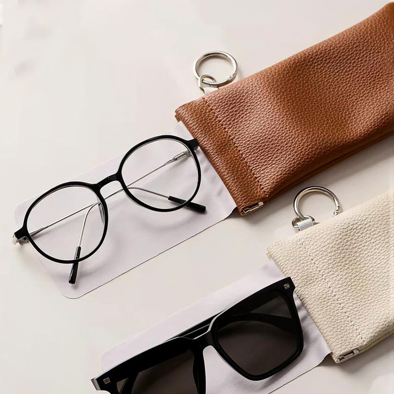 1pc PU Leather Sunglasses Pouc - Travel Accessories Pouch For Women ulasan dan harga
